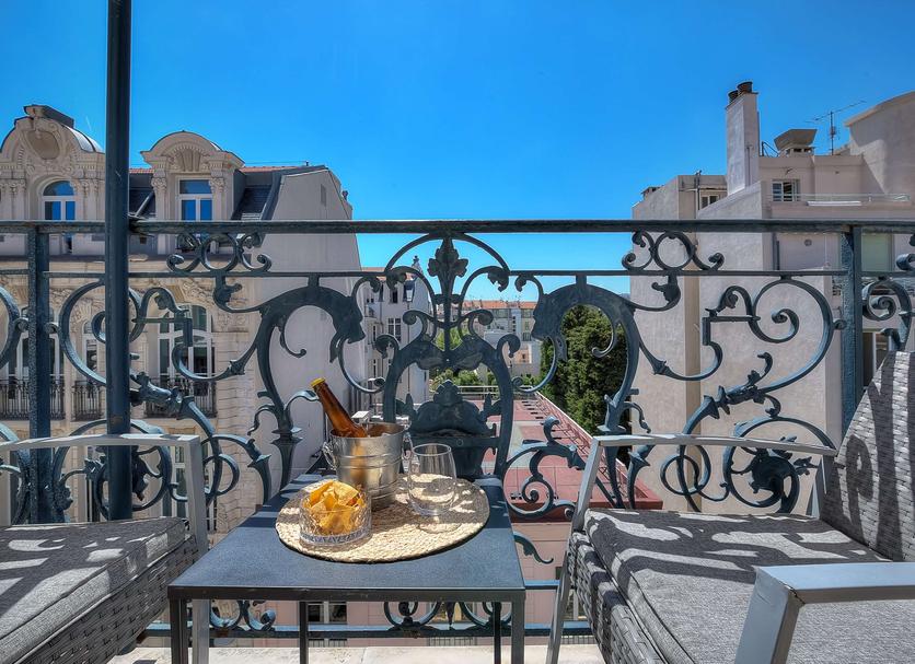 Balcony Photo