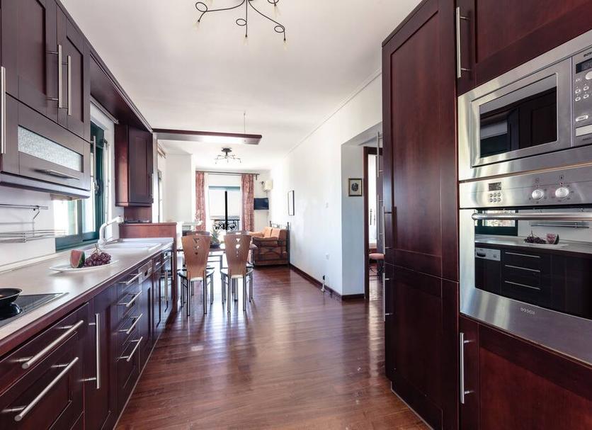 Kitchen Photo