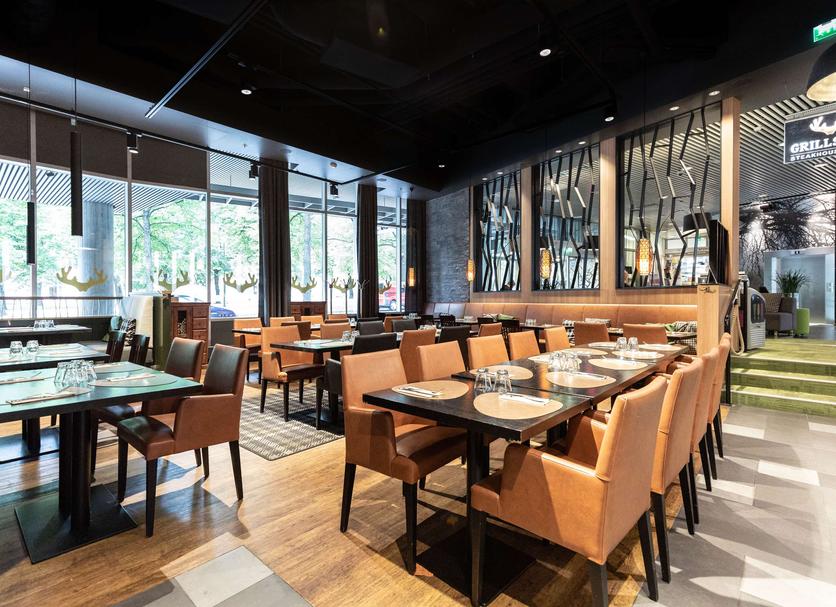 Restaurant Photo