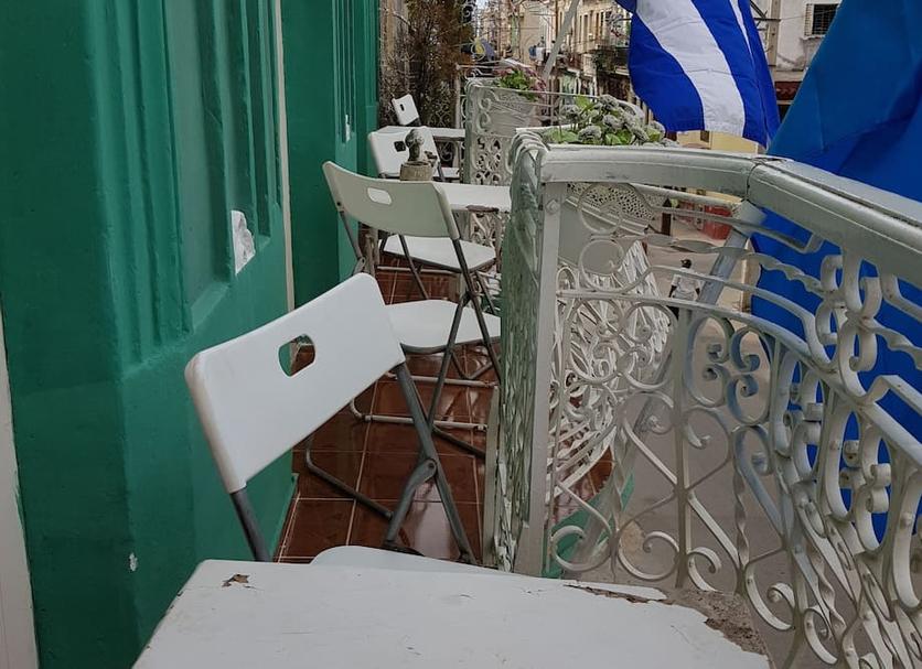 Balcony Photo
