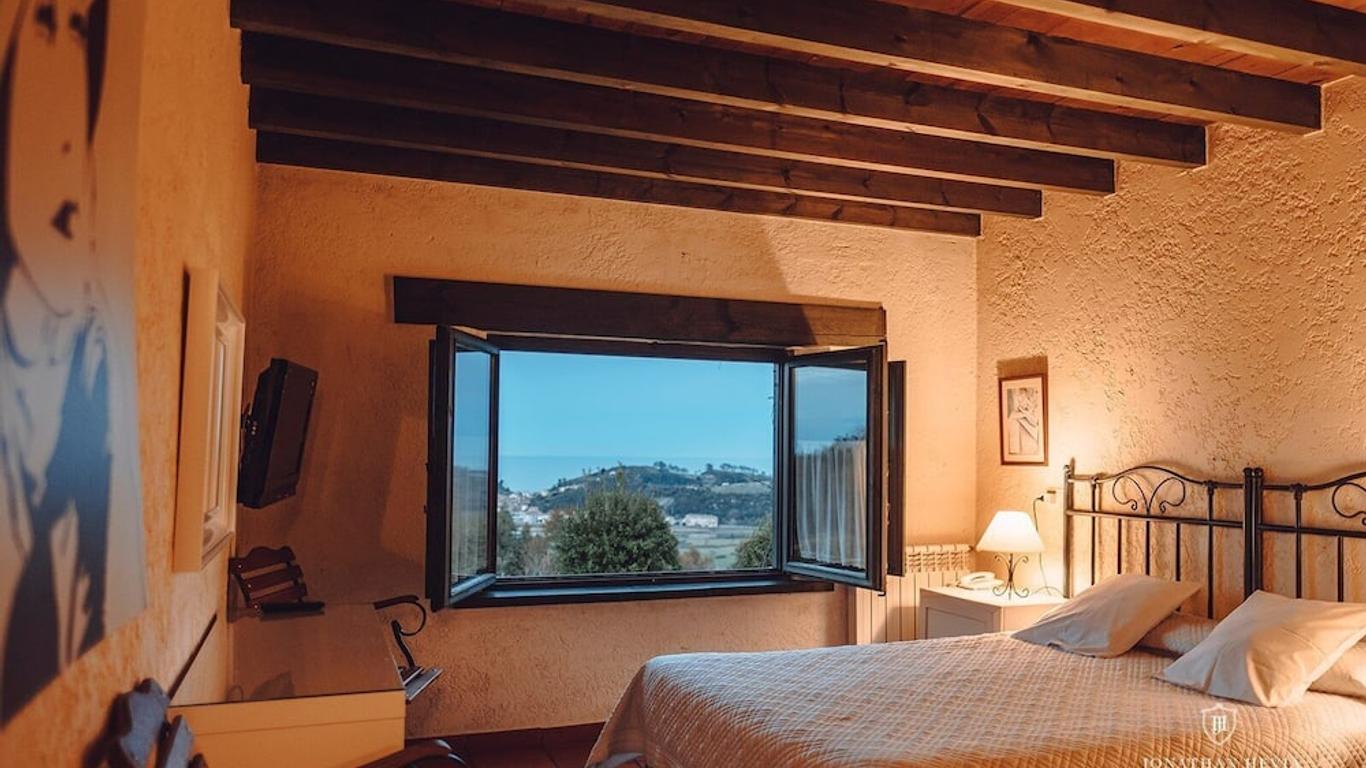 Paraje del Asturcon - Adults only
