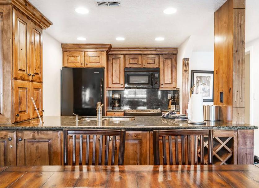 Kitchen Photo