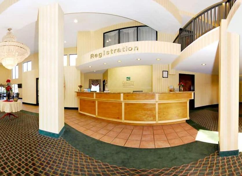Front desk Photo