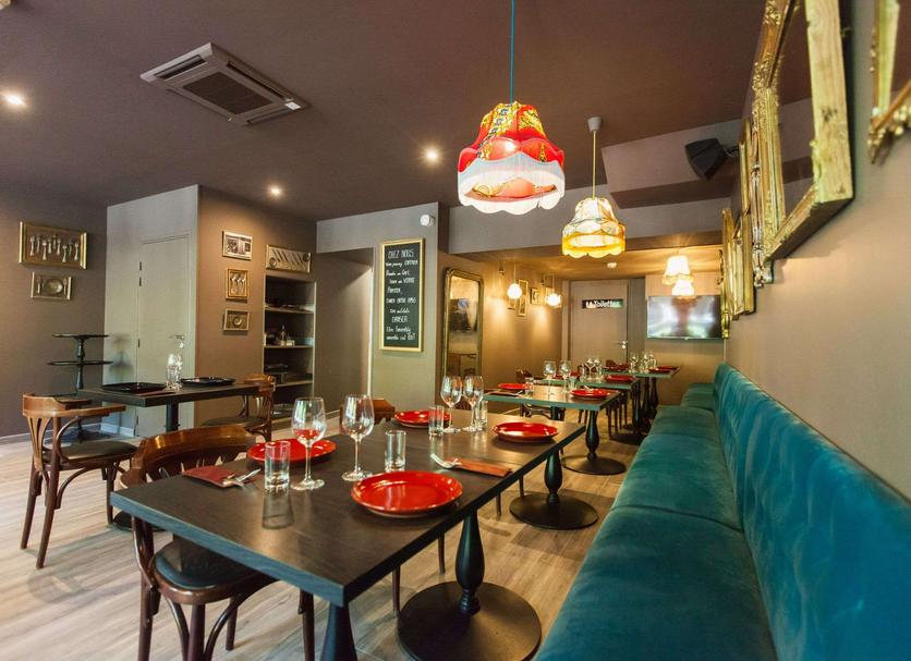 Restaurant Photo