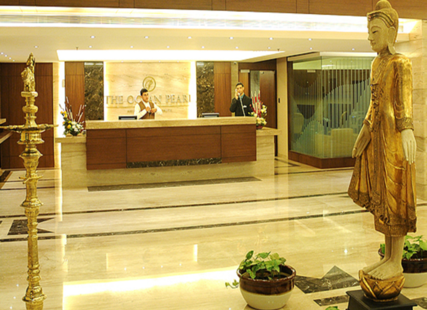 Front desk Photo