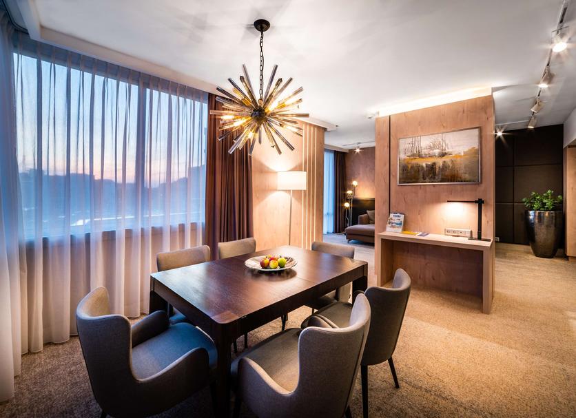 Dining room Photo