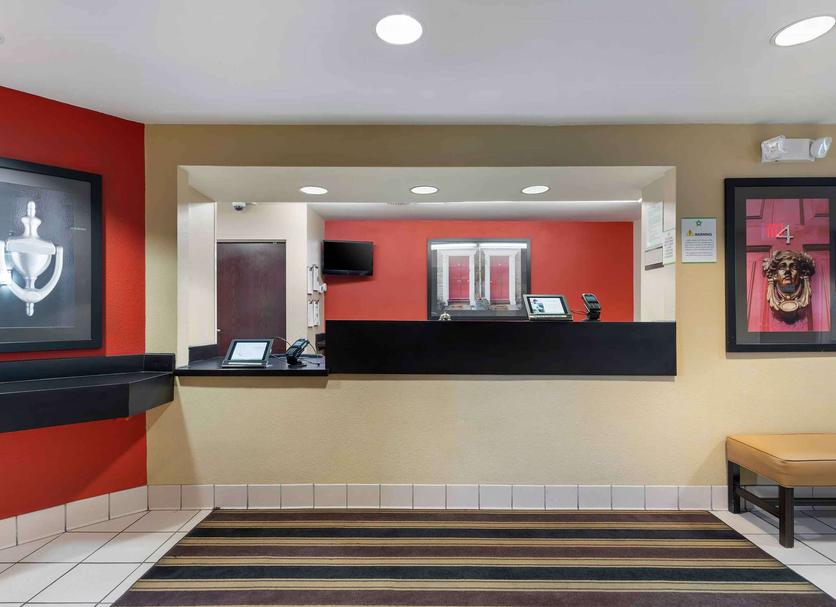 Front desk Photo