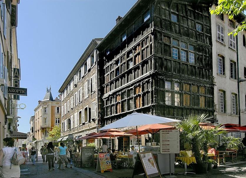 Building Photo