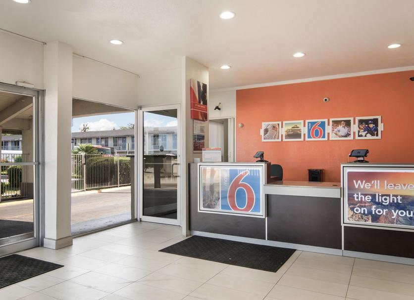 Front desk Photo