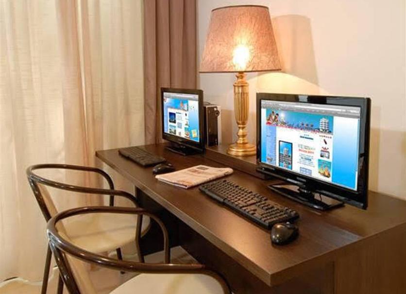 Business centre Photo