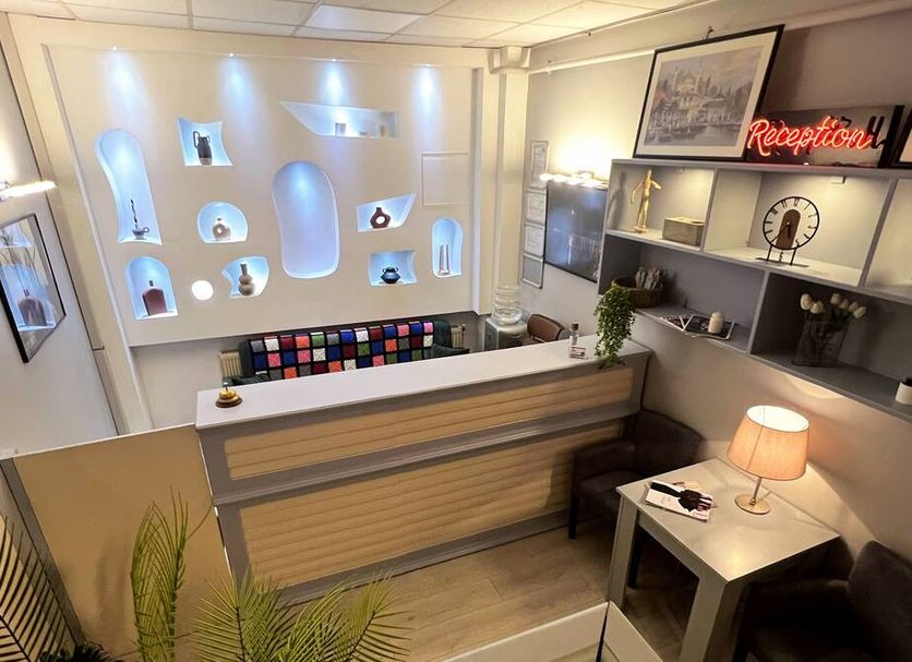 Front desk Photo