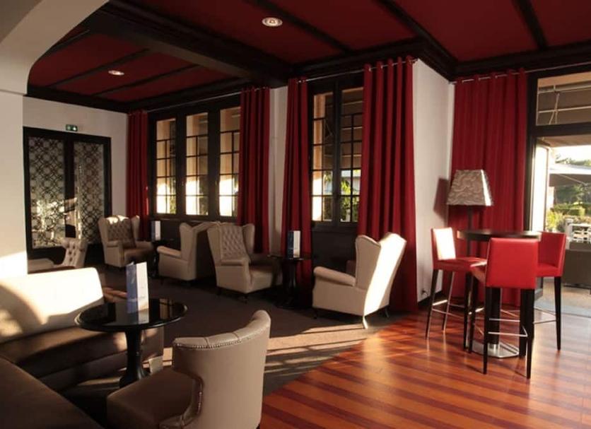 Lounge Photo