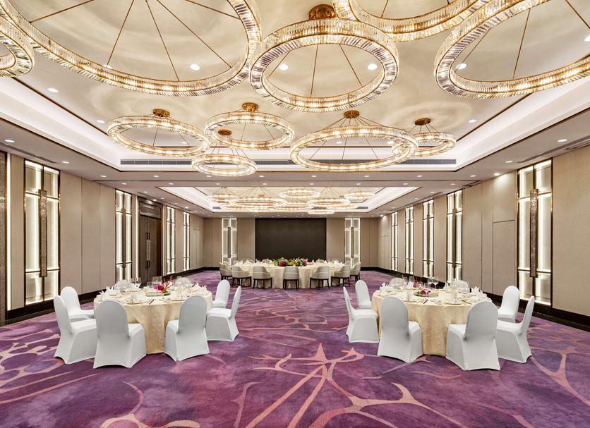 Banquet hall Photo