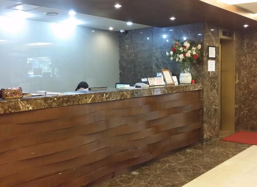 Front desk Photo