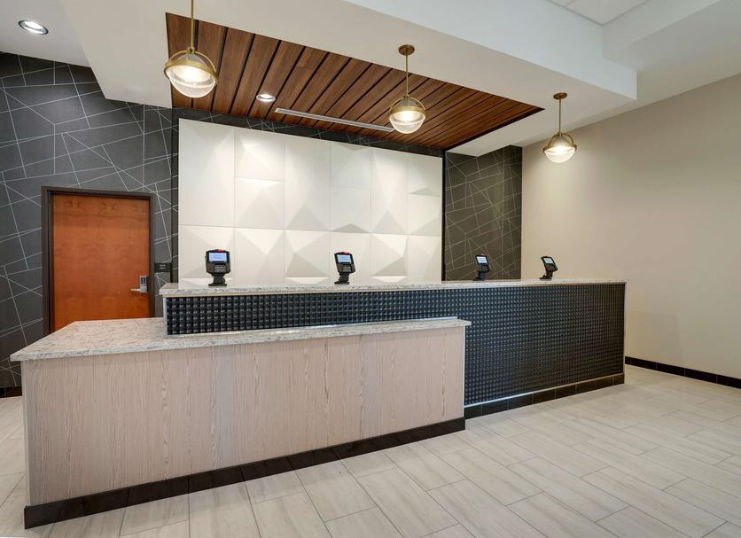 Front desk Photo