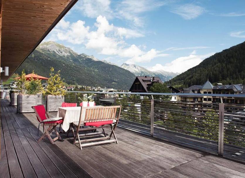 Balcony Photo