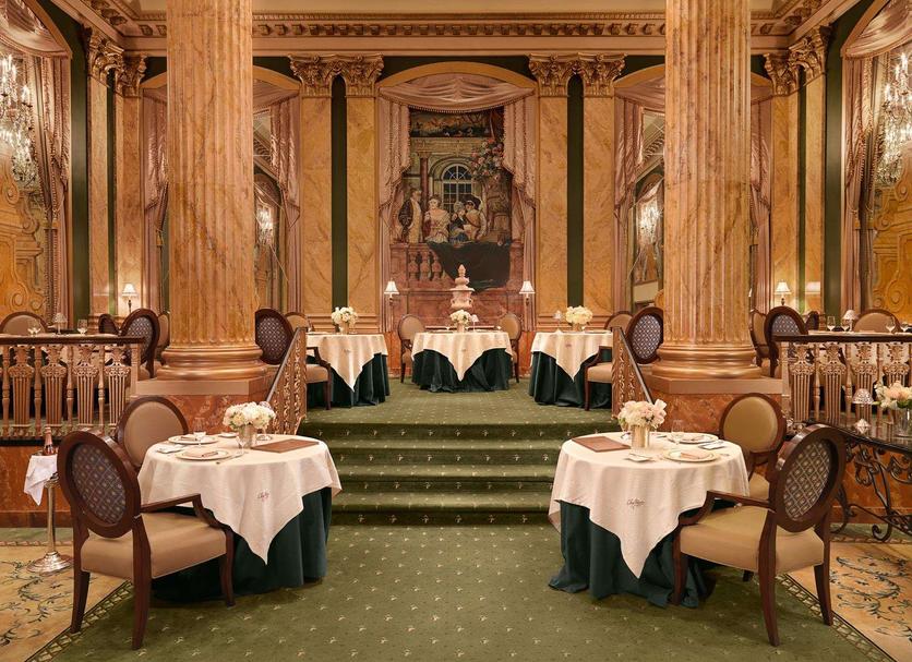Banquet hall Photo