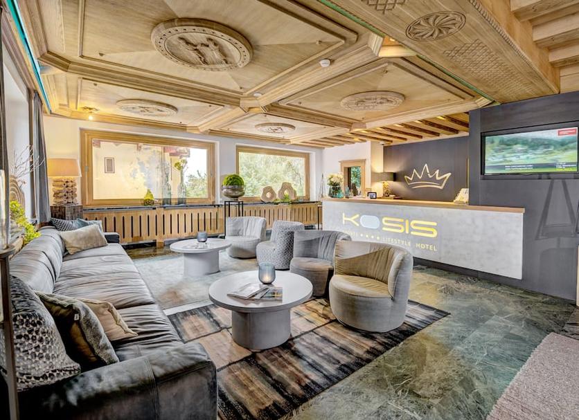 Lounge Photo