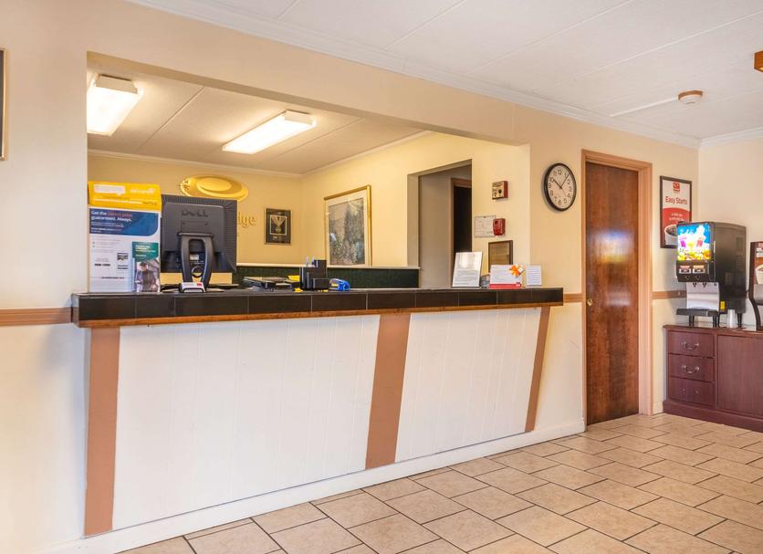 Front desk Photo