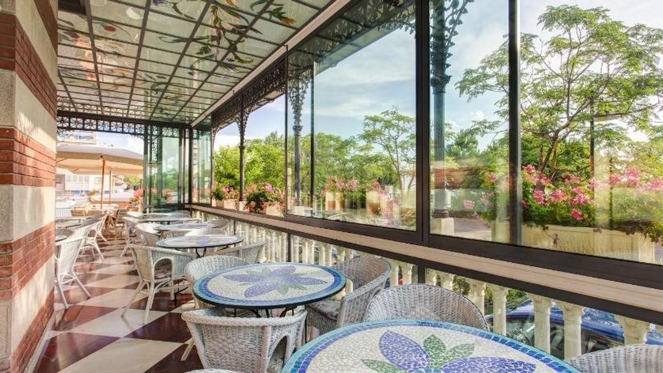 Hotel Atlantica