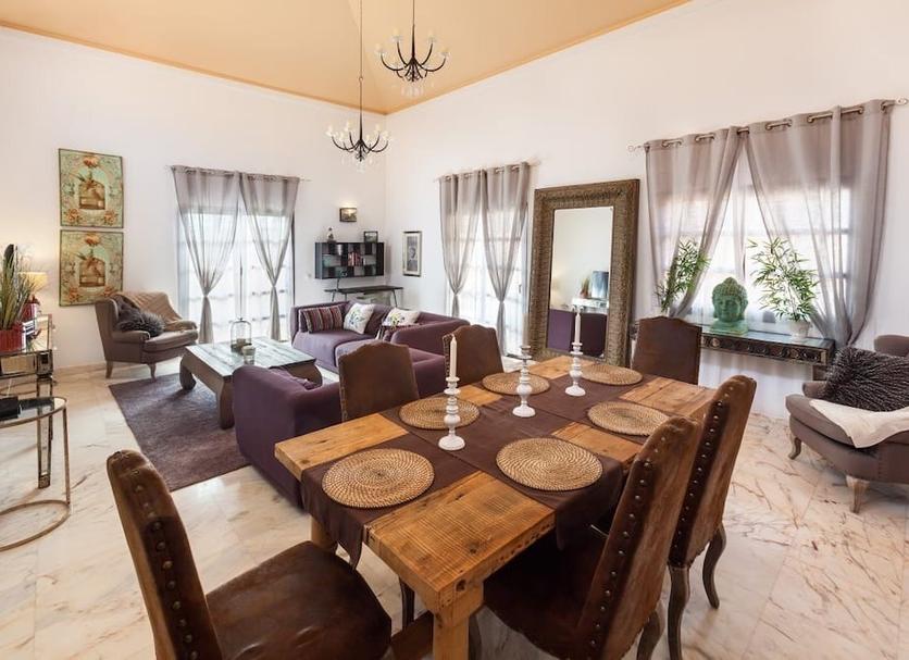 Dining room Photo