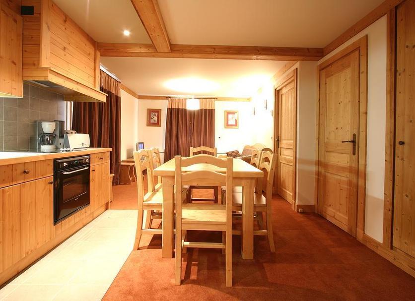 Dining room Photo