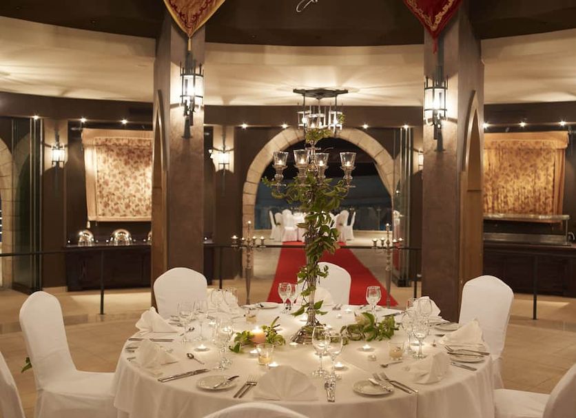 Banquet hall Photo