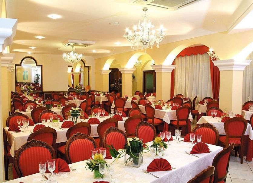 Banquet hall Photo