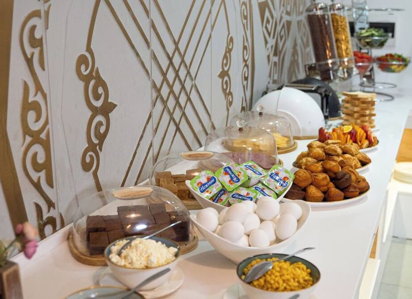 Buffet Photo