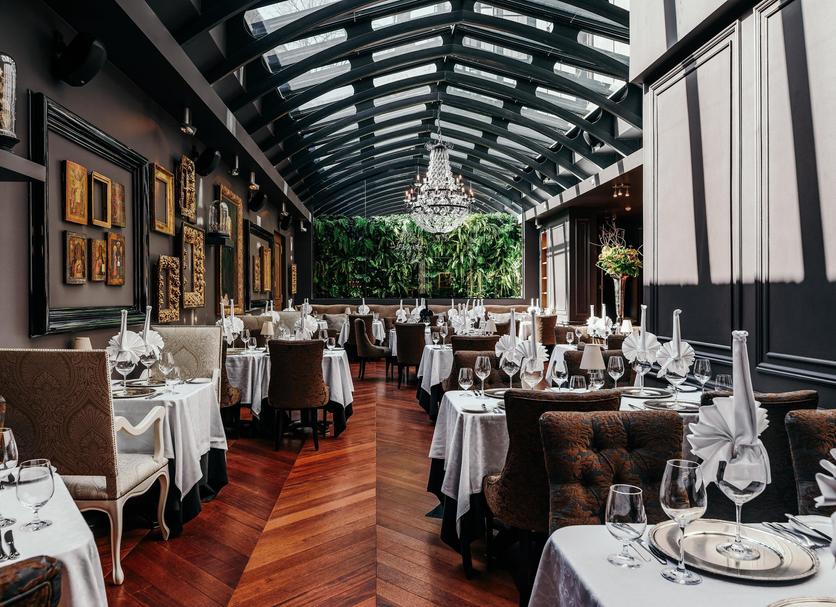 Restaurant Photo