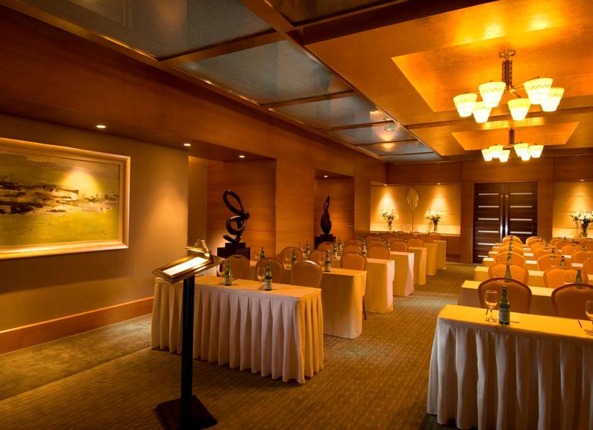 Banquet hall Photo
