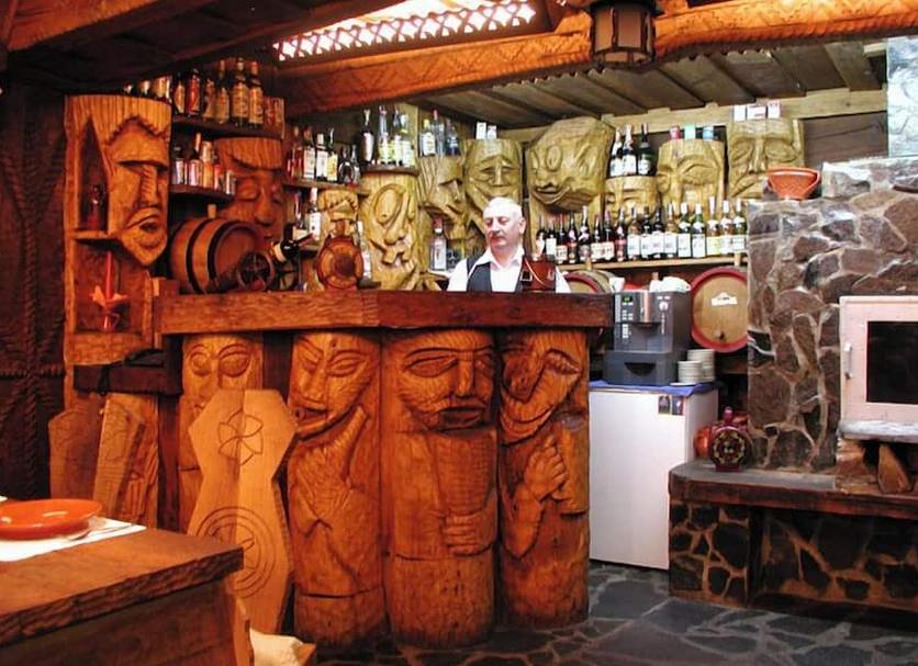 Bar Photo