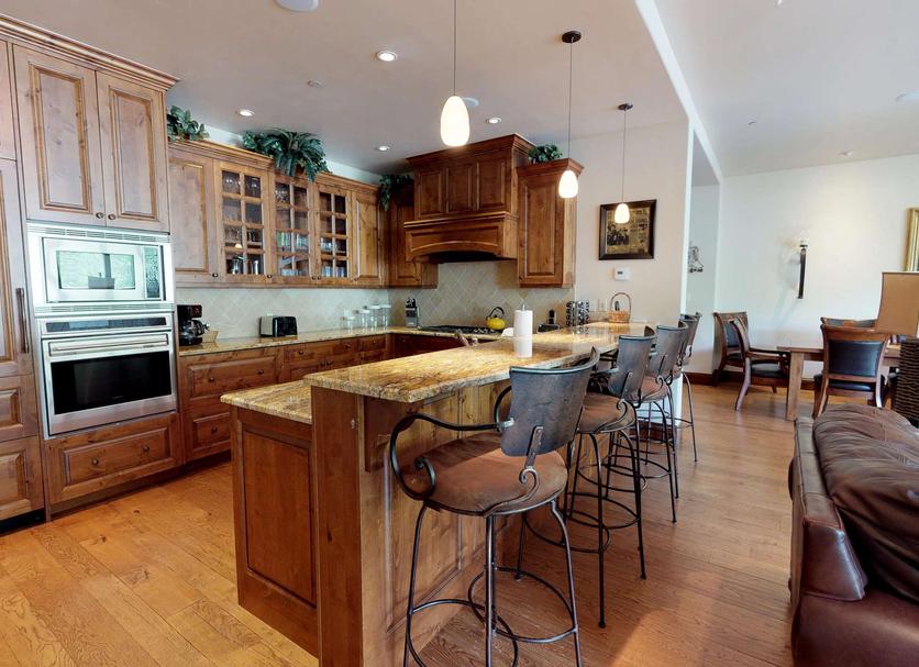 Dining room Photo