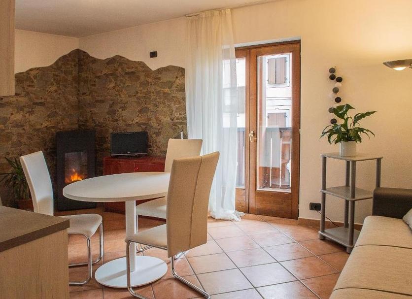 Dining room Photo