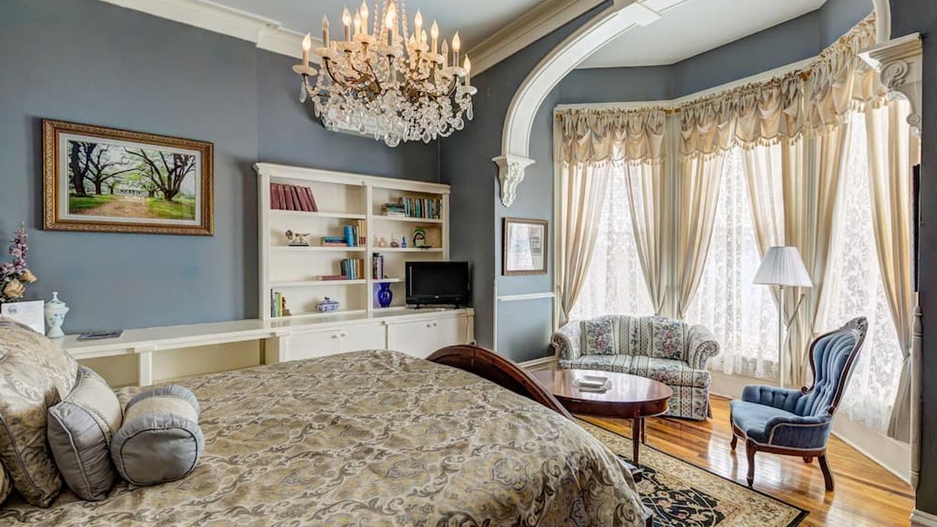 Baer House Inn