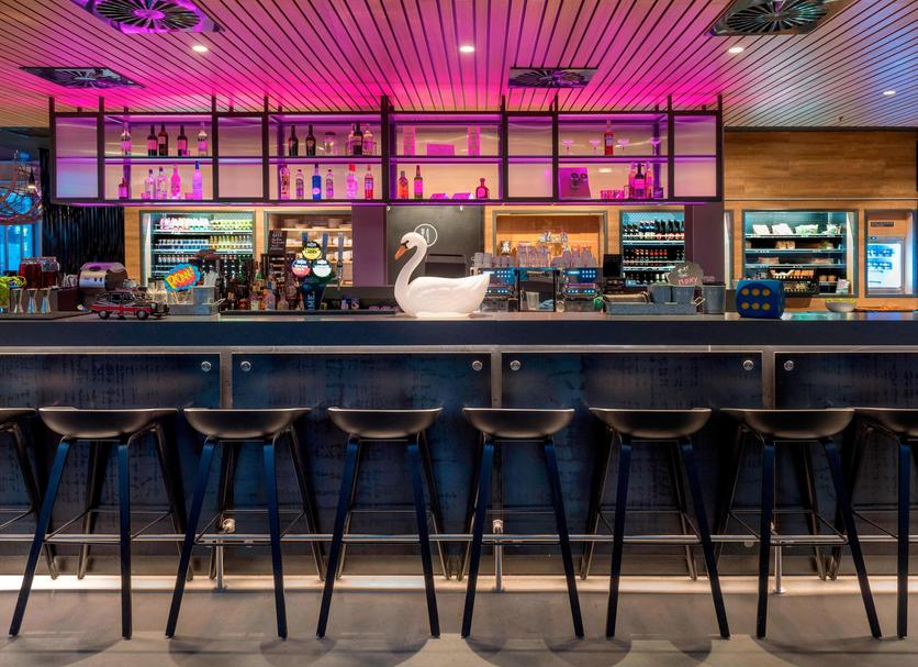 Bar Photo