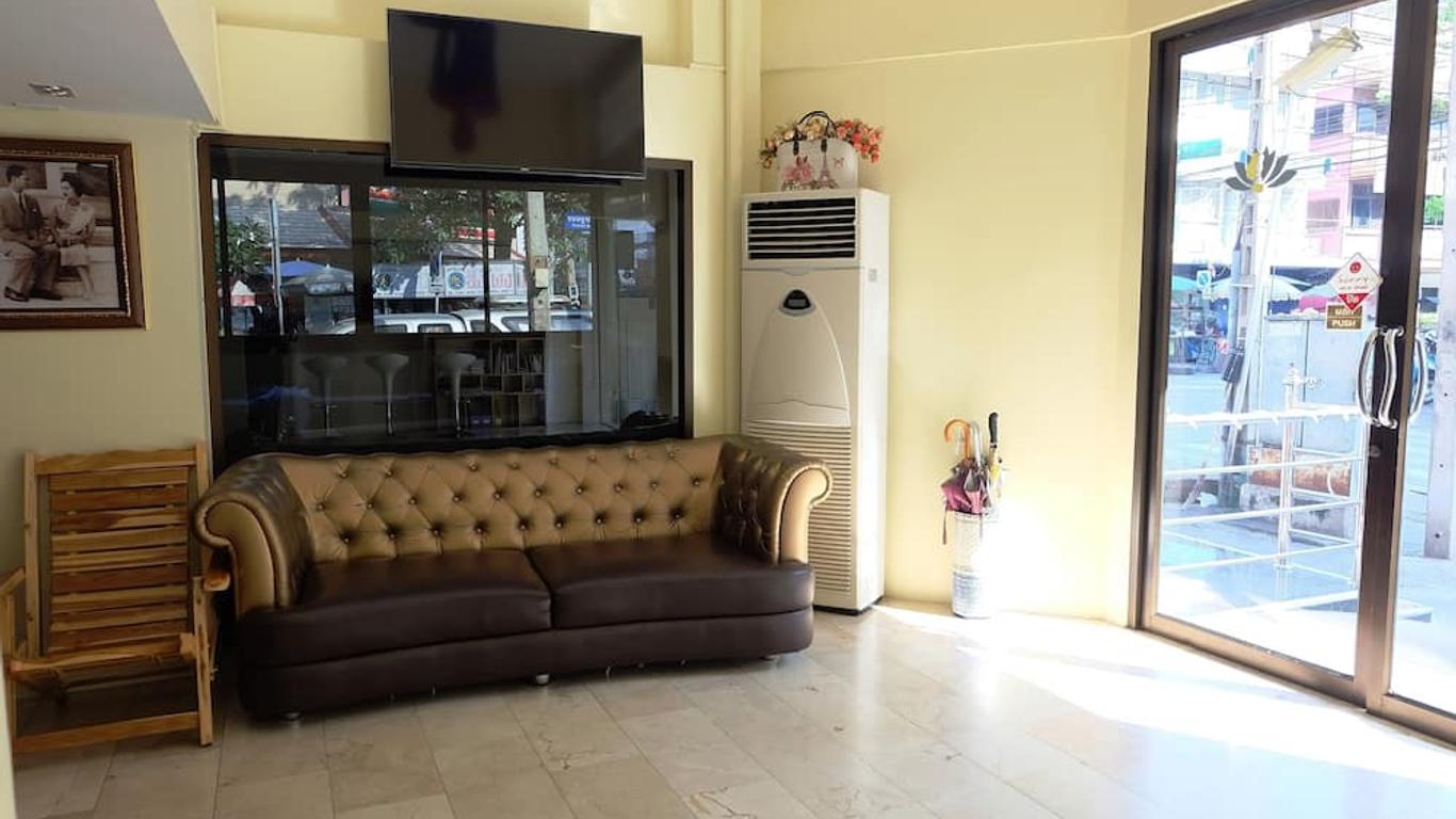 Au Bon Hostel