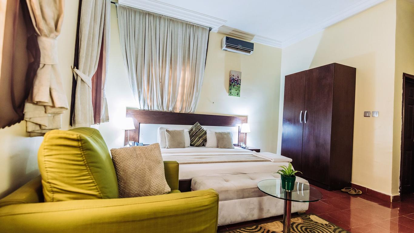 Tranquil Mews Hotel