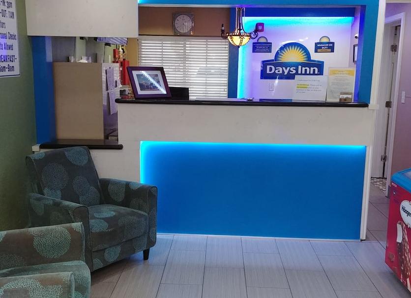 Front desk Photo