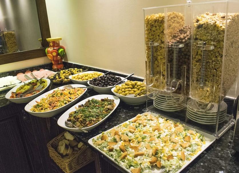 Buffet Photo