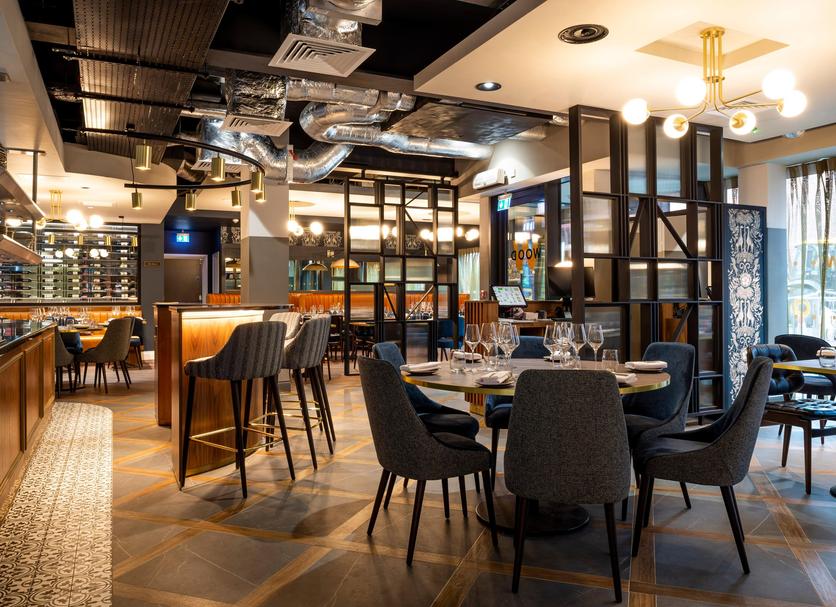 Restaurant Photo