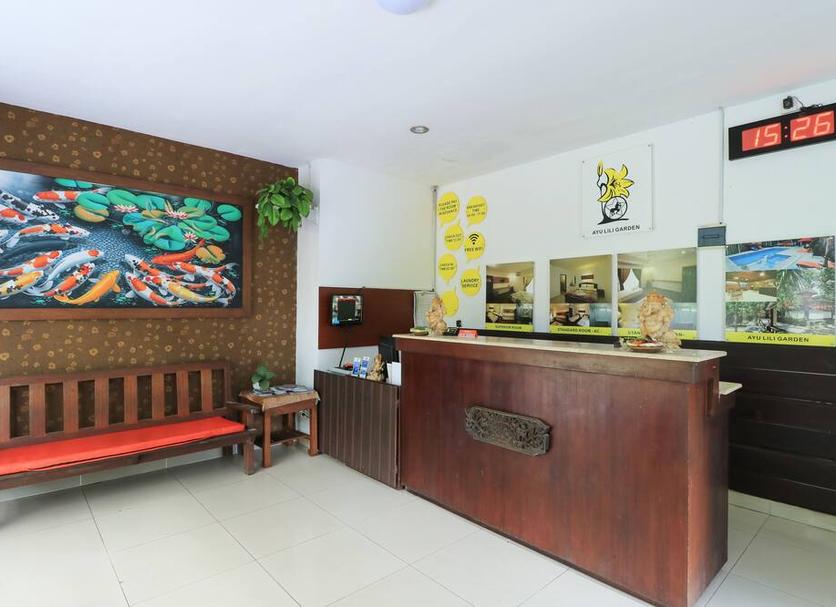 Front desk Photo