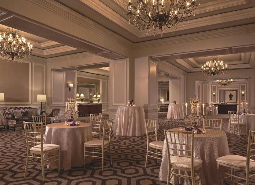 Banquet hall Photo