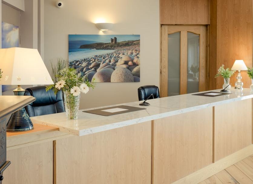Front desk Photo