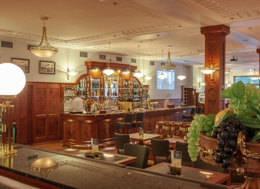 Bar Photo