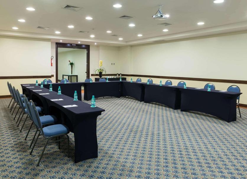 Conference room Photo