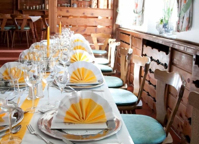 Restaurant Photo