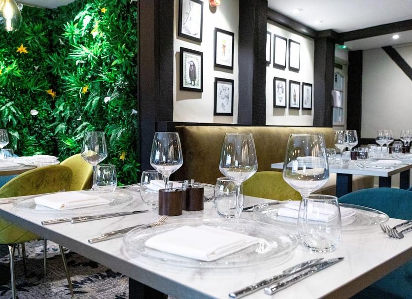 Restaurant Photo