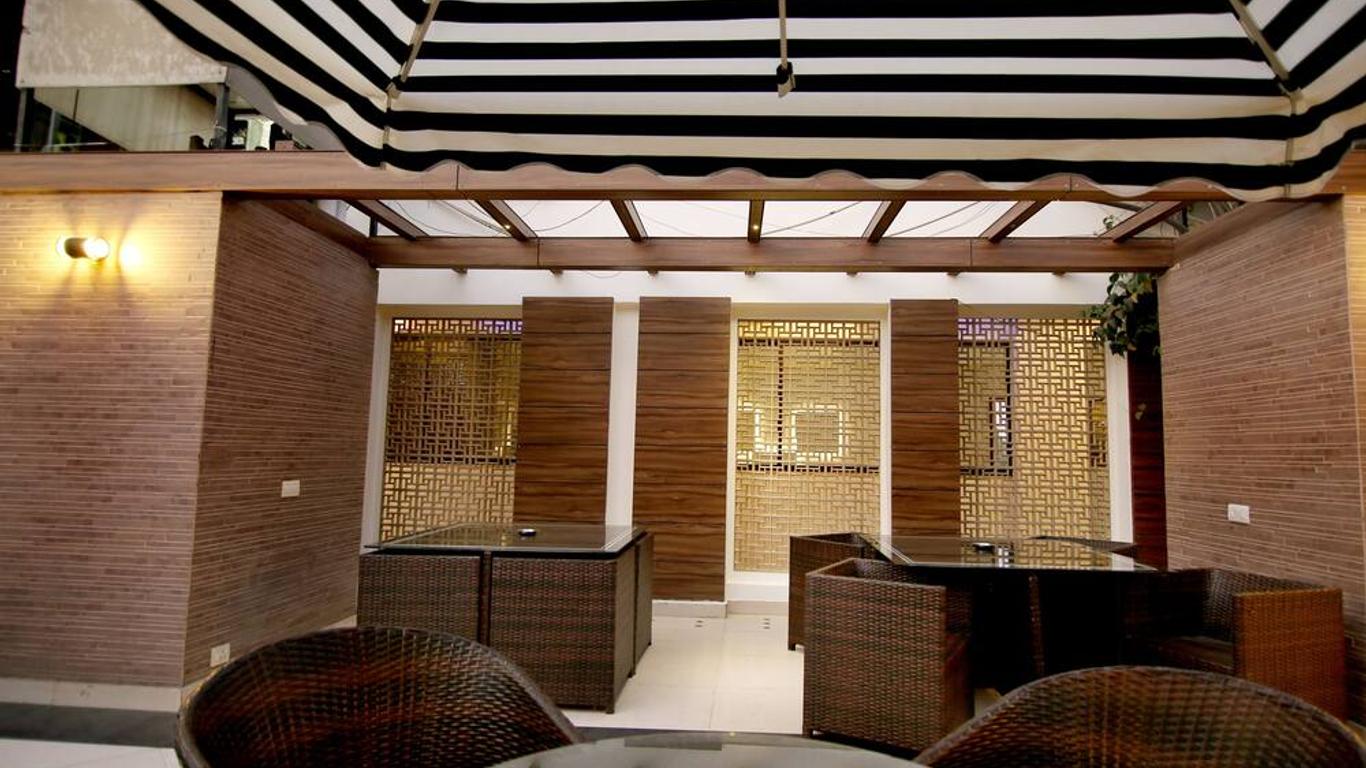 The Prime Balaji Deluxe at New Delhi Railway Station - Free Airport Pickup