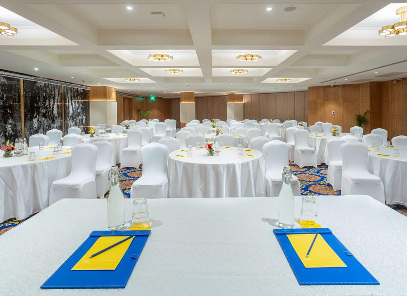 Banquet hall Photo
